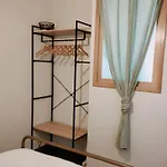 Maisonnette De Charme A 5 Min Du Parc Puydufou Holiday home *