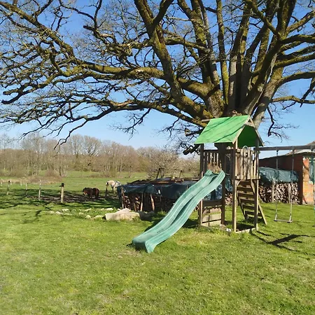 Holiday home Maisonnette De Charme A 5 Min Du Parc Puydufou *