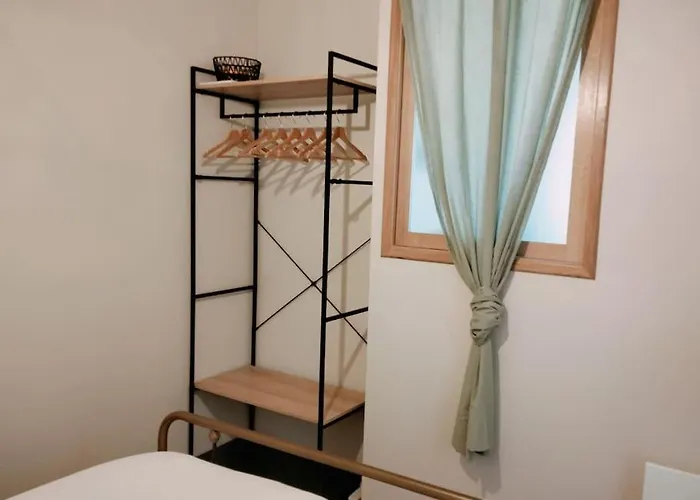 Maisonnette De Charme A 5 Min Du Parc Puydufou 別荘 *